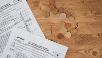 pexels-polina-tankilevitch-6927355