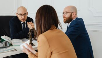 pexels-karola-g-7876197